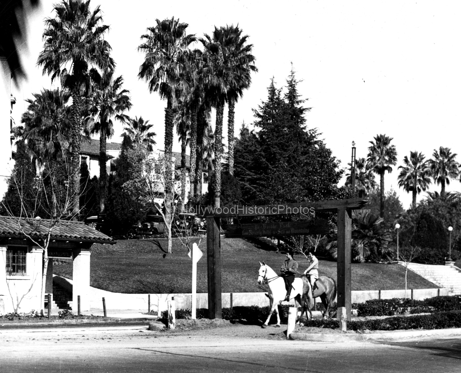 Sunset Bridle Path 1930.jpg